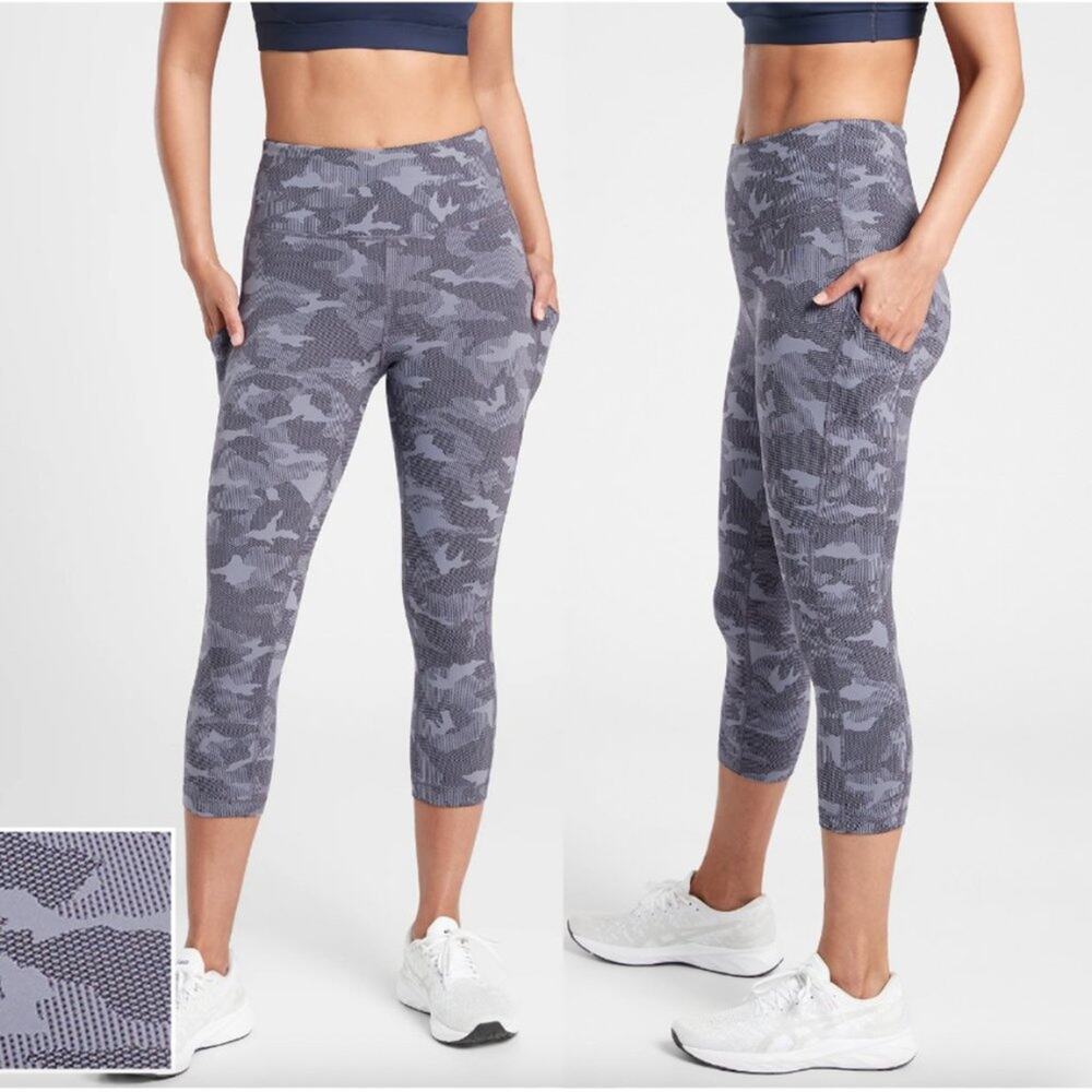 Athleta Ultimate Stash Pocket Textured Camo Capri Leggings